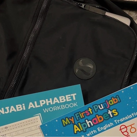 lululemon athletica Black Duffel Bag - Picture 3 of 3